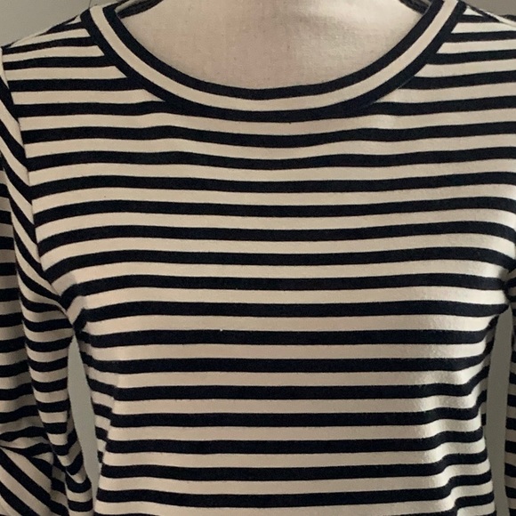 Theory - Striped Top - EUC - Picture 4 of 13